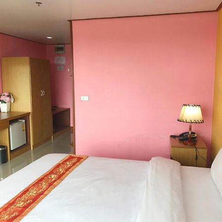 Toh Buk Seng Ayutthaya Hotel Extérieur photo