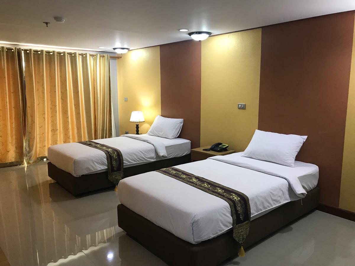 Toh Buk Seng Ayutthaya Hotel Extérieur photo